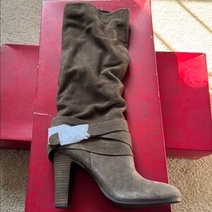 Carlos By Carlos Santana Brown Suede High Heel Boots. New in box